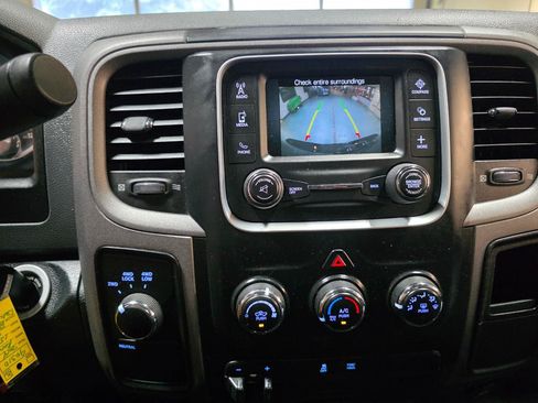 Used 2014 RAM 1500 Express w/ Black Ram 1500 Express Group AWD/4WD image 31