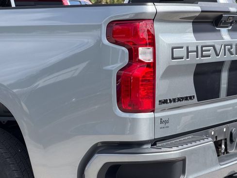 Used 2024 Chevrolet Silverado 1500 Custom w/ Rally Edition RWD image 10