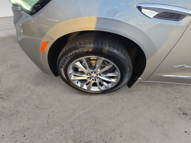 Used 2023 Buick Enclave Avenir w/ Avenir Technology Package AWD/4WD image 9