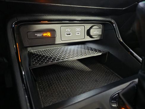 Used 2023 Honda CR-V EX image 18