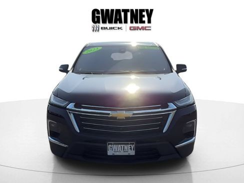 Used 2023 Chevrolet Traverse LT w/ Rear Camera Mirror Package AWD/4WD image 2
