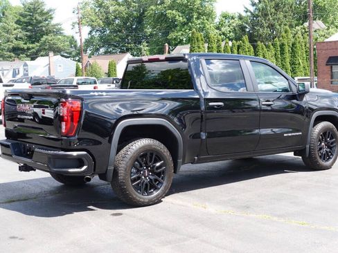 Used 2023 GMC Sierra 1500 Pro w/ Graphite Edition AWD/4WD image 4