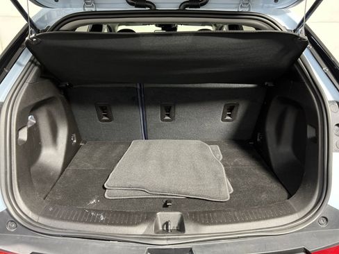 Used 2023 Chevrolet Bolt EUV LT w/ Convenience Package image 24