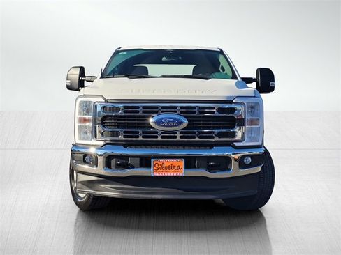 Used 2024 Ford F250 XLT image 2