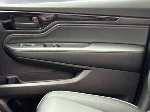 New 2026 Honda Odyssey Touring image 24
