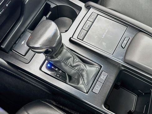 Used 2022 Lexus ES 300h w/ Premium Package FWD image 25
