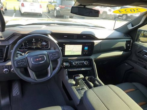 Used 2024 GMC Sierra 1500 AT4 w/ AT4 Preferred Package AWD/4WD image 28