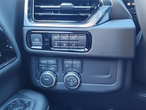 New 2026 GMC Yukon XL Denali image 18