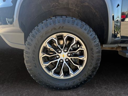 Used 2022 Chevrolet Colorado ZR2 AWD/4WD image 15