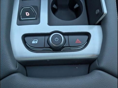 New 2024 VinFast VF 9 Plus image 13