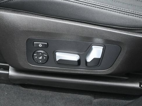 Used 2021 BMW X3 sDrive30i w/ Convenience Package RWD image 10
