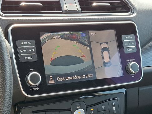 Certified 2022 Nissan Leaf SL Plus image 20