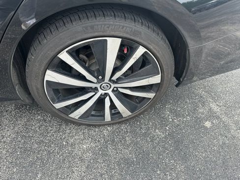 Used 2020 Nissan Altima 2.5 SR FWD image 17