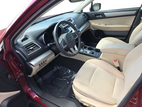 Used 2017 Subaru Outback 2.5i Premium AWD/4WD image 16