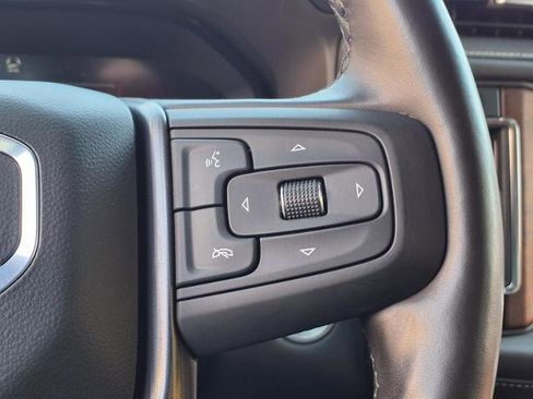 Used 2024 GMC Yukon Denali Ultimate AWD/4WD image 13