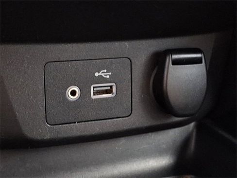 Used 2022 Nissan Rogue Sport SV image 22