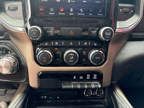 Used 2019 RAM 1500 Laramie w/ Sport Appearance Package AWD/4WD image 20