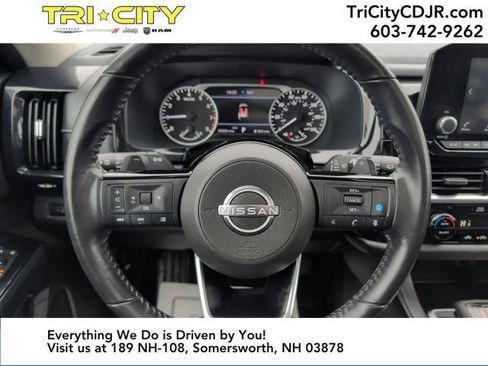 Used 2022 Nissan Pathfinder SV w/ SV Premium Package image 21