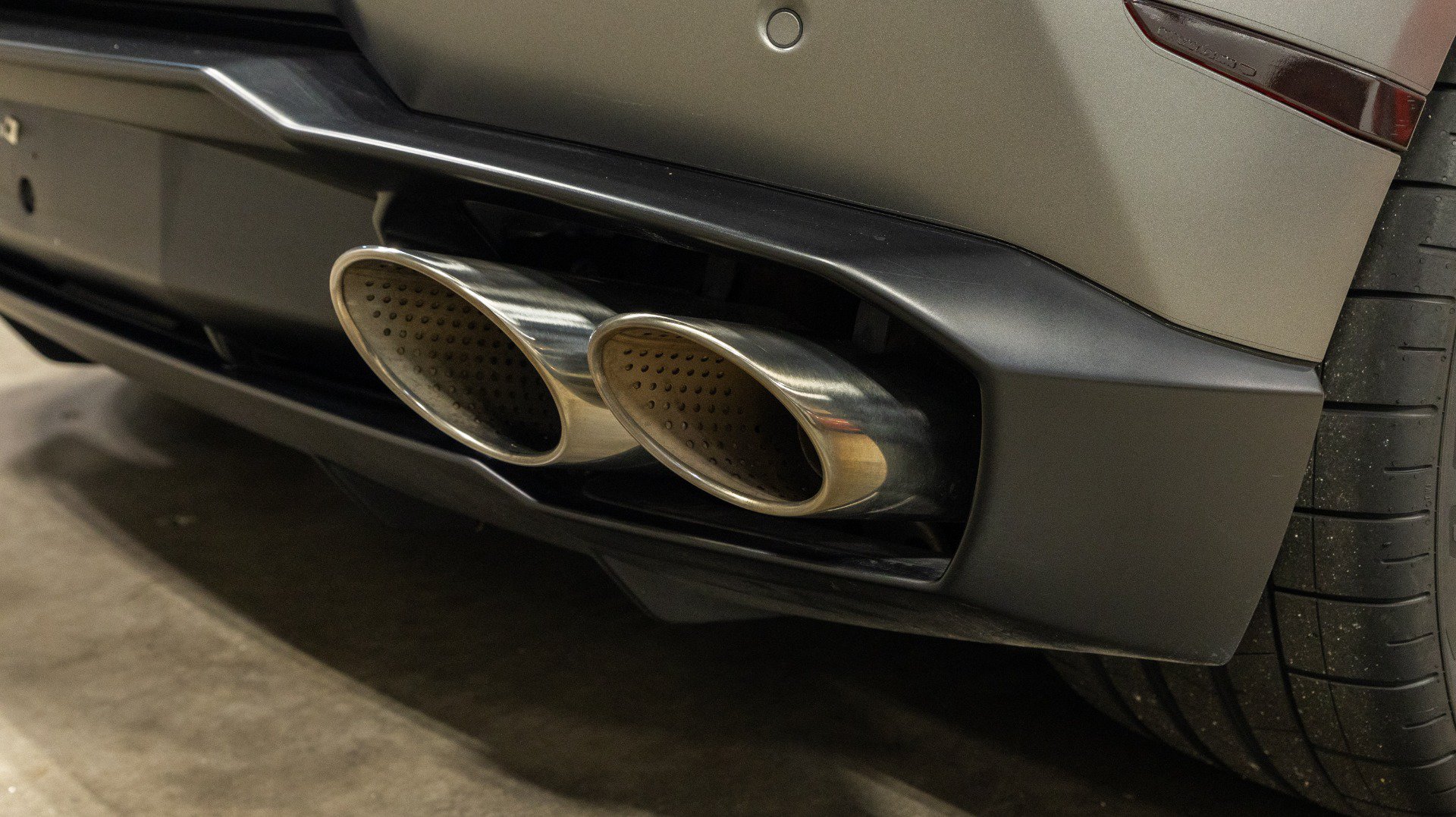 Used 2017 Lamborghini Huracan LP 580-2 RWD image 32