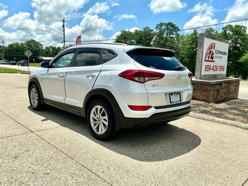 Used 2016 Hyundai Tucson SE w/ Option Group 02 AWD/4WD image 7