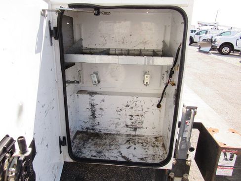 Used 2022 RAM 3500 Tradesman w/ Chrome Appearance Group AWD/4WD image 28