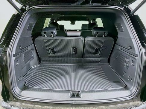 New 2026 Chevrolet Traverse RS w/ LPO, Floor Liner Package AWD/4WD image 22
