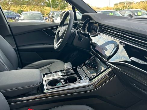 New 2025 Audi Q7 2.0T Premium w/ Convenience Package AWD/4WD image 56