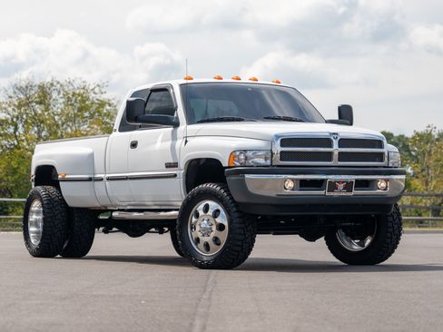 Used 1999 Dodge Ram 3500 Truck 4x4 Quad Cab image 1