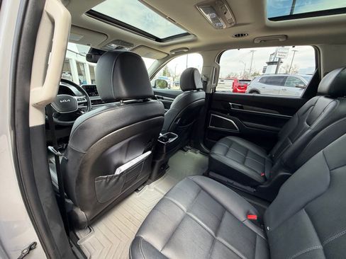 Used 2022 Kia Telluride SX w/ Nightfall Edition Package image 24