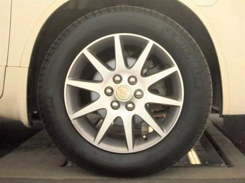 Used 2014 Buick Enclave Leather w/ Trailering Provision Package image 10