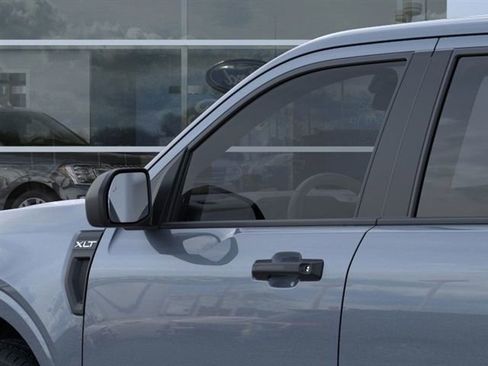 New 2025 Ford Maverick XLT image 24