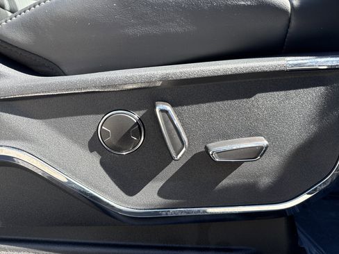 Certified 2023 Ford F150 Platinum w/ Equipment Group 701A High image 24