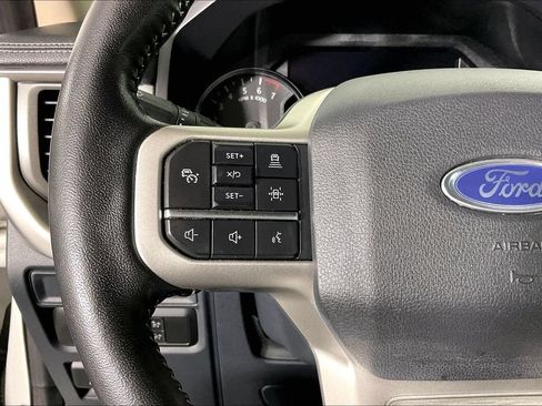 Used 2022 Ford Expedition XLT RWD image 22