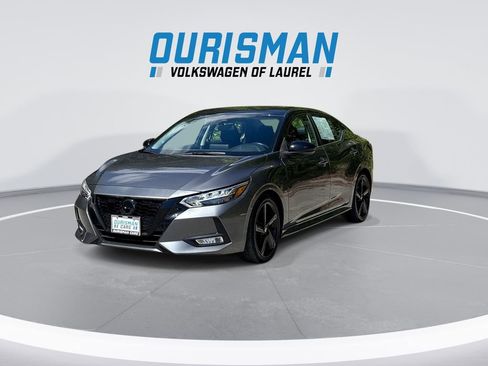 Used 2023 Nissan Sentra SR w/ Midnight Edition Package FWD image 4