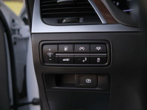 Used 2019 Genesis G80 5.0 Ultimate image 13