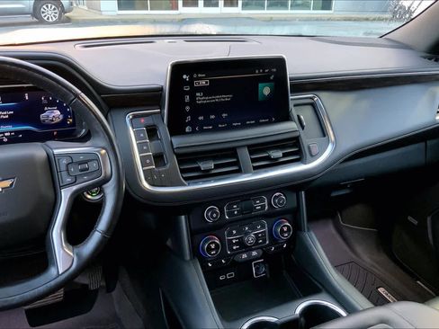 Used 2022 Chevrolet Tahoe LT w/ Luxury Package image 7