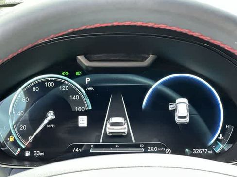 Used 2023 Genesis GV70 2.5T w/ Sport Prestige Package image 7