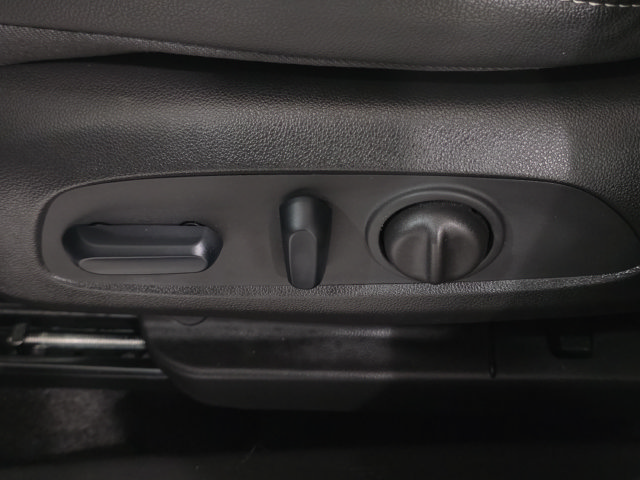 Used 2022 Buick Encore GX Preferred w/ Cold Weather Comfort Package FWD image 13