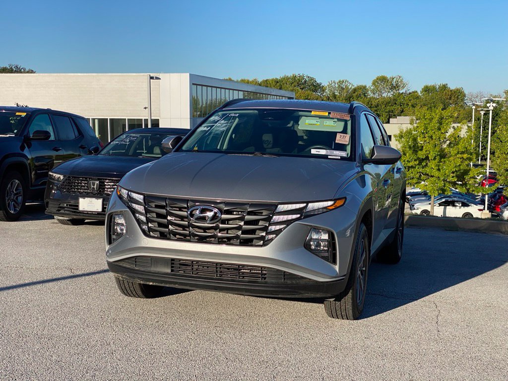 Used 2024 Hyundai Tucson Blue AWD/4WD image 3