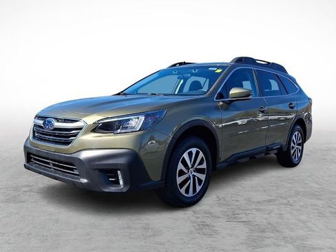 Used 2020 Subaru Outback Premium image 3
