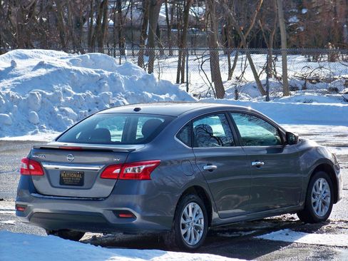 Used 2019 Nissan Sentra SV image 5