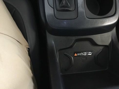 Used 2019 Chevrolet Colorado Z71 image 17