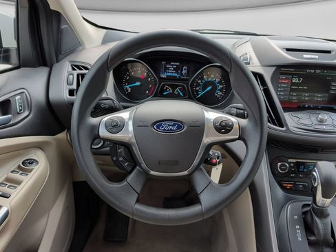 Used 2015 Ford Escape SE w/ Equipment Group 201A AWD/4WD image 11