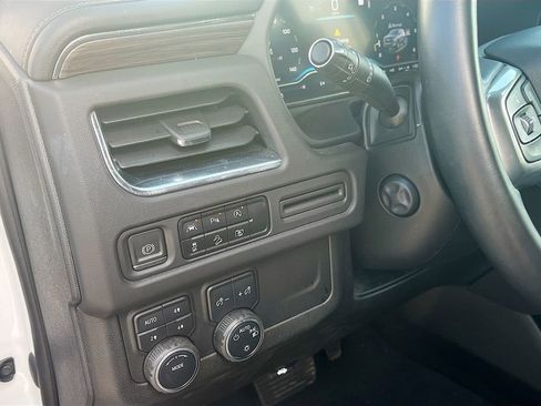 Used 2020 Chevrolet Tahoe LT w/ RST Edition image 17