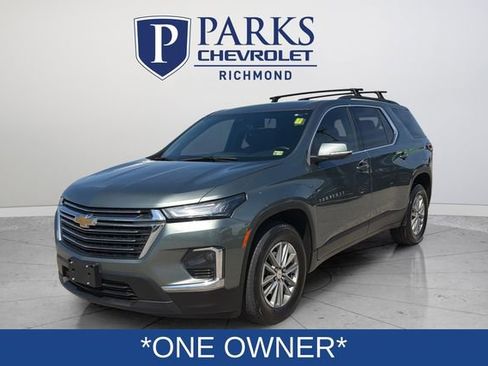 Used 2023 Chevrolet Traverse LT FWD image 3