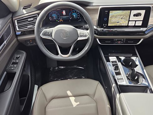 New 2026 Volkswagen Atlas SEL AWD/4WD image 10