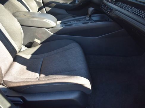 Used 2023 Honda Accord EX image 8