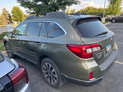 Used 2017 Subaru Outback 2.5i Limited AWD/4WD image 5