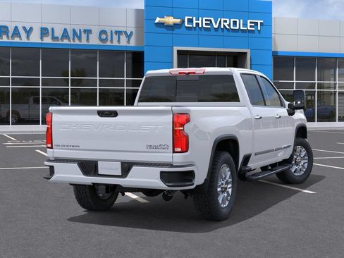 New 2026 Chevrolet Silverado 2500 High Country w/ Max Trailering Package AWD/4WD image 4