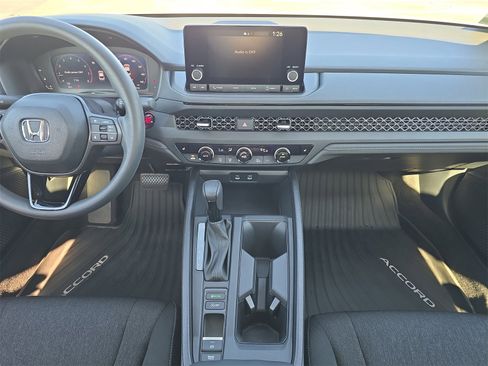 Certified 2025 Honda Accord SE image 11